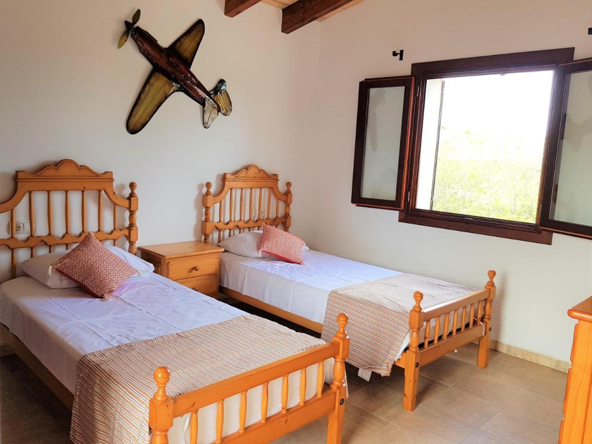 Villa Milagro - 3 Bedroom Finca Style Villa With Pool Near Golf Course/Beaches - Air Cond. Pollença Exteriör bild